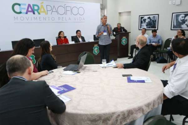 Governo do Ceará apresenta iniciativas de prevenção à violência em encerramento de seminário internacional
