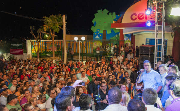 População de Várzea Alegre recebe Centro de Educação Infantil