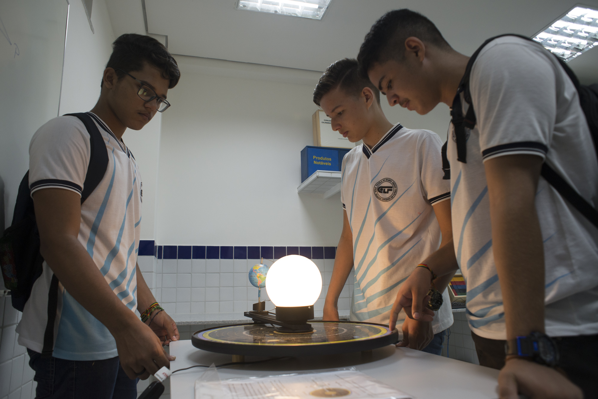 Governo do Ceará inaugura nova sede da Escola Otávio Terceiro de Farias, no José Walter