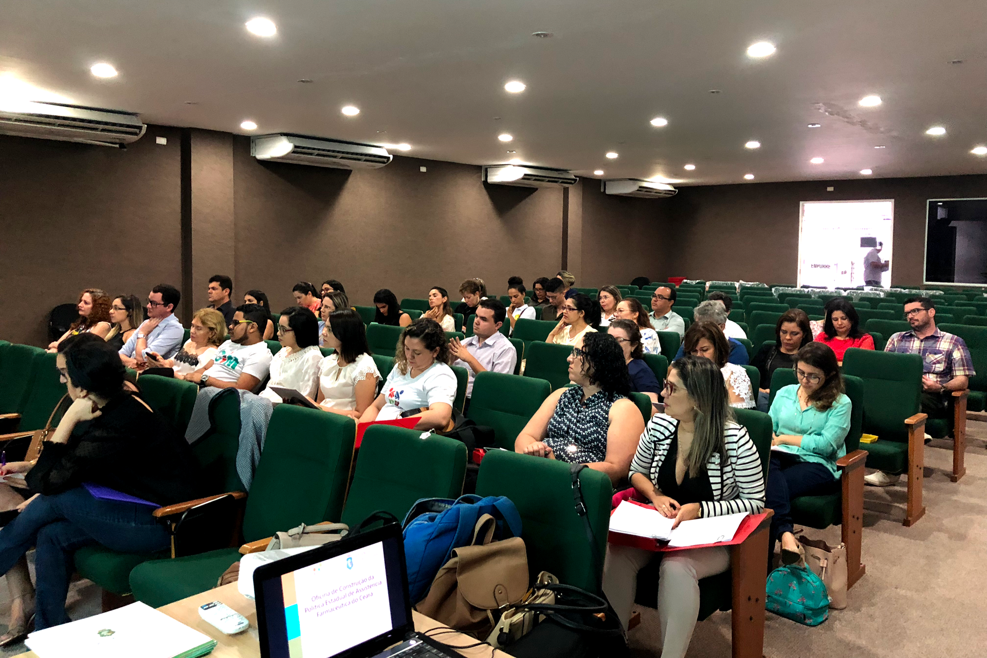 Oficina prepara construção da política de assistência farmacêutica