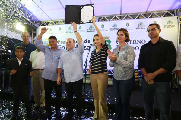 Governo e Prefeitura autorizam segunda etapa da requalificação do Morro Santa Terezinha