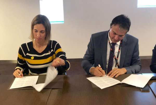Governador assina acordo com governo da Catalunha para intercâmbio de conhecimento e inovação tecnológica