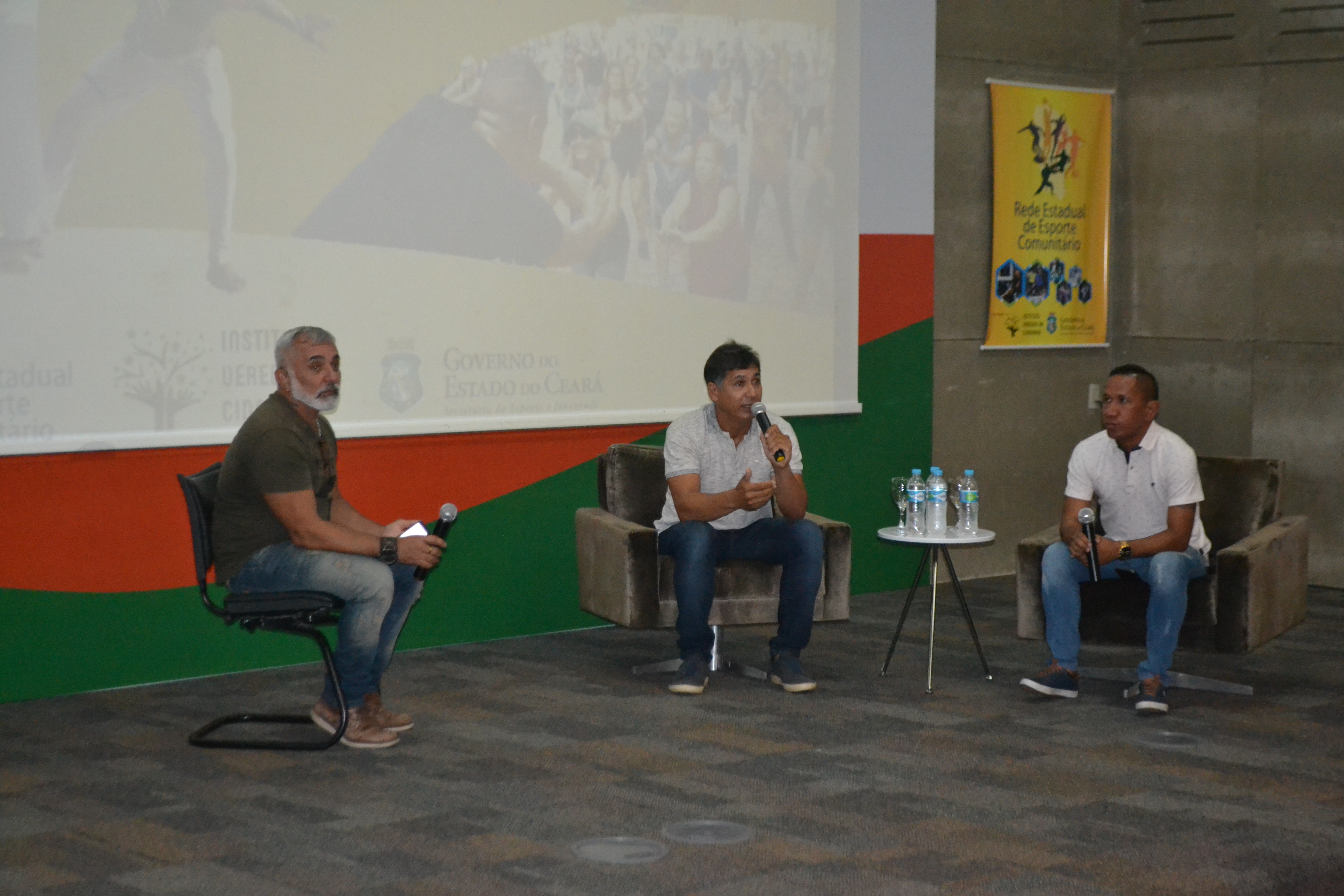 Desportistas falam sobre suas trajetórias em palestra na Sejuv