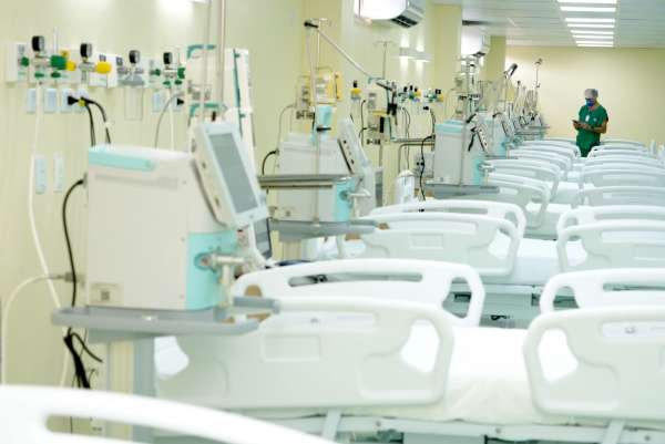 Com entregas em Iguatu, Governo do Ceará chega a 3.540 leitos para Covid-19, entre UTI e enfermaria