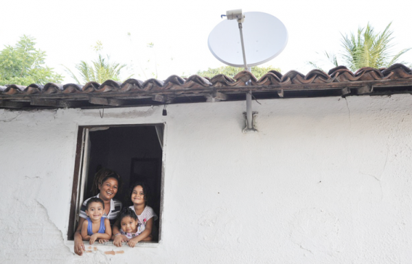 Ceará inicia vacinação de povos tradicionais quilombolas em 42 municípios