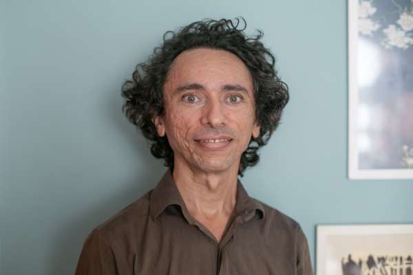 Cineteatro São Luiz recebe exposição virtual “Paisagens do Pirambu”, do artista visual Ronaldo Vieira, em celebração ao aniversário de Fortaleza