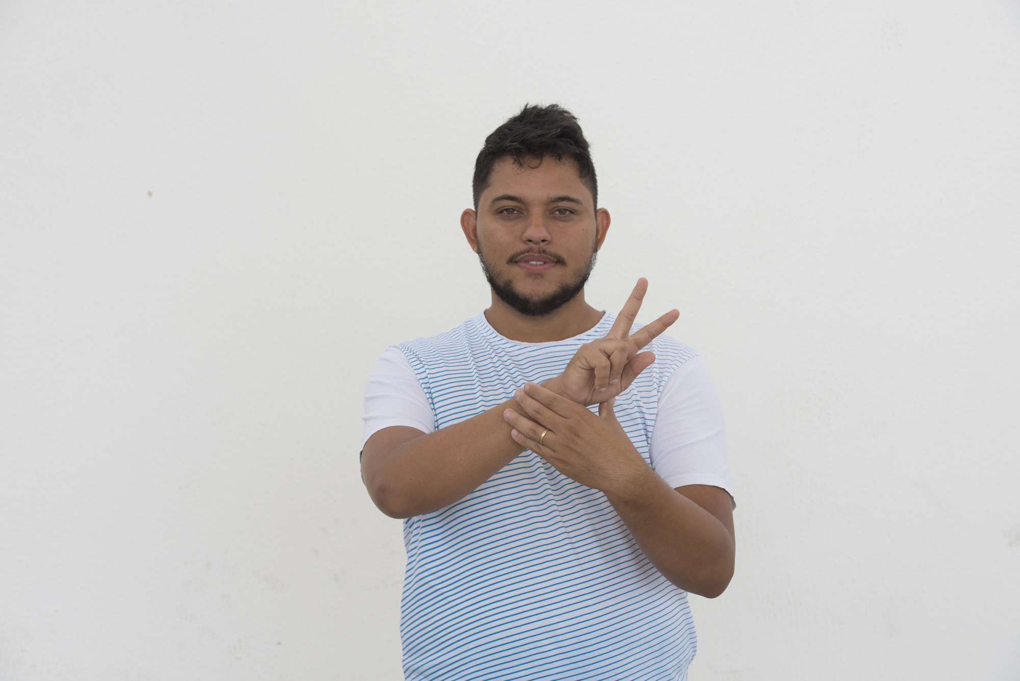 Uece abre inscrições para curso de Especialização em Libras