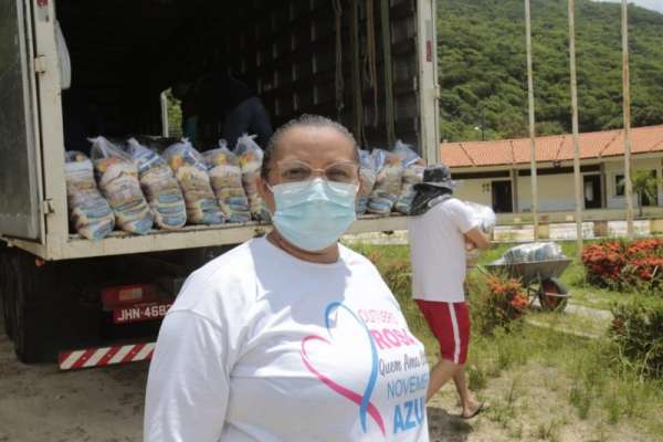 Aldeias indígenas recebem 1.860 cestas básicas nesta semana