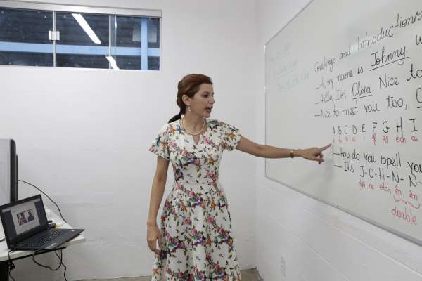 Aprovada prorrogação de contratos temporários das escolas da rede pública estadual