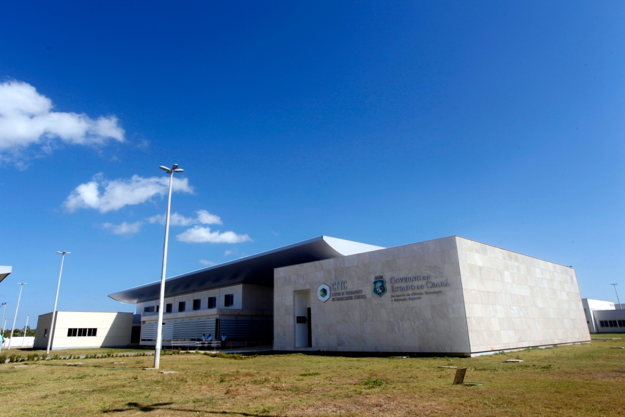Secitece assina ordem de serviço para instalação de Usina Solar Fotovoltaica no CTTC Pecém