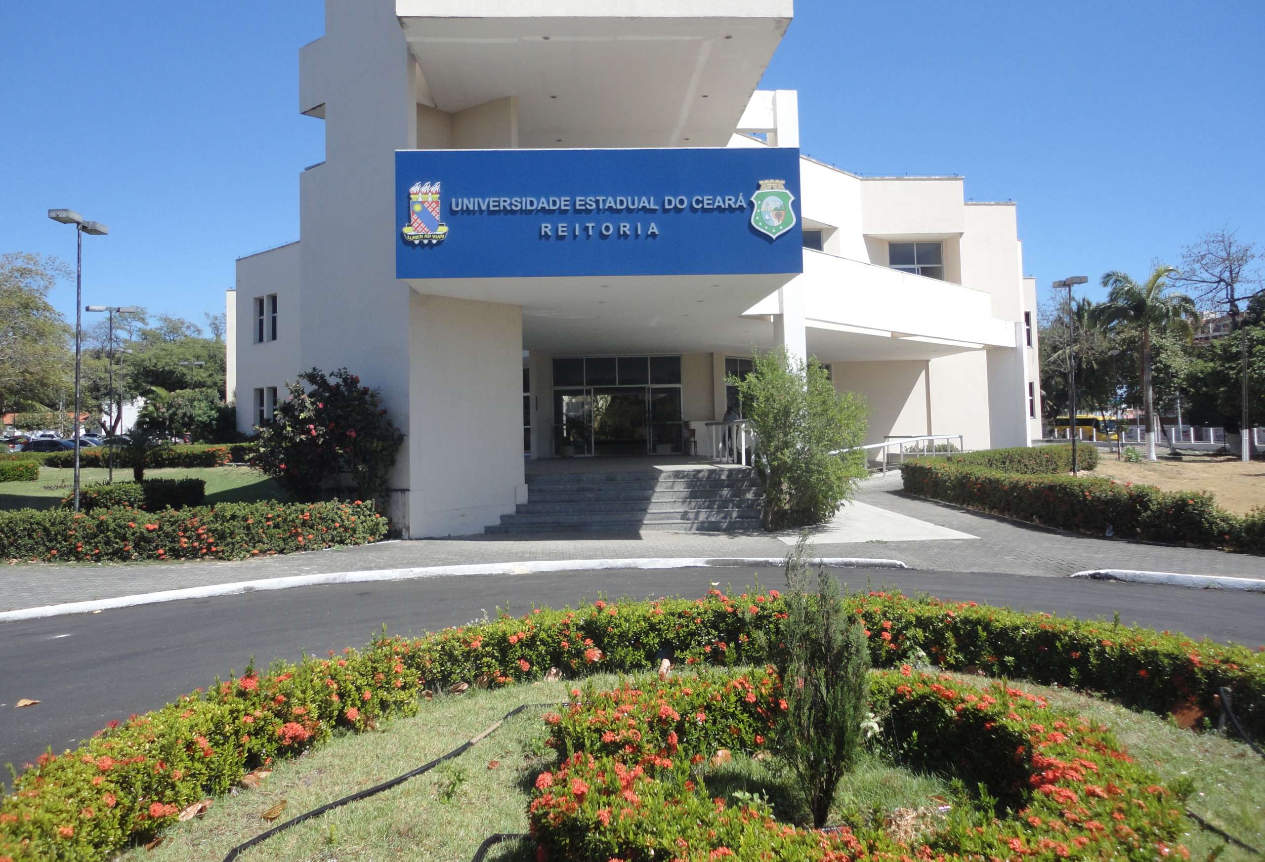 Programa de Pós-Graduação em Linguística da Uece promove inclusão de alunos com deficiência