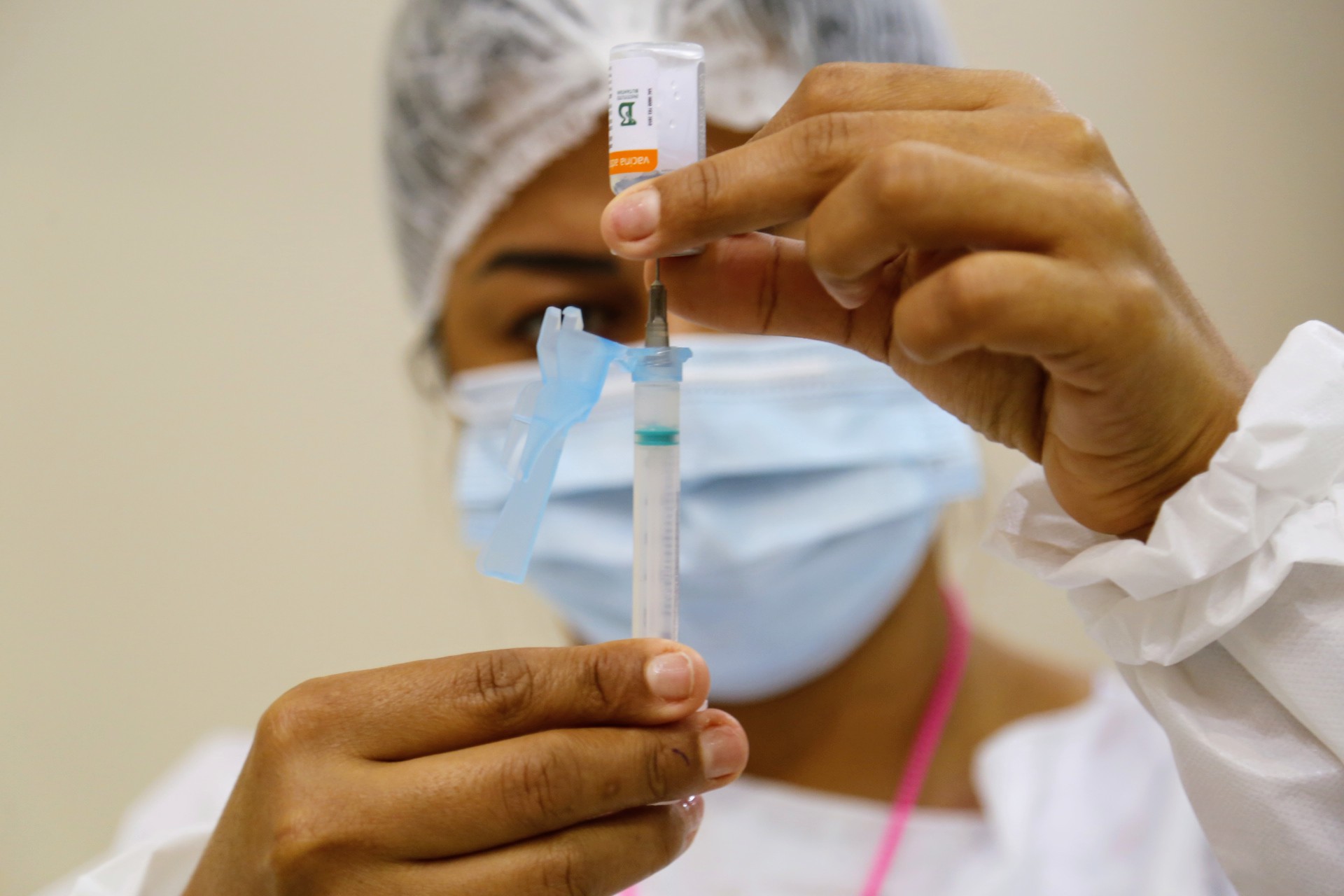 Em conjunto com outras instituições, Governo do Ceará ingressa com pedido de liminar para assegurar 58 mil doses da CoronaVac para o Estado