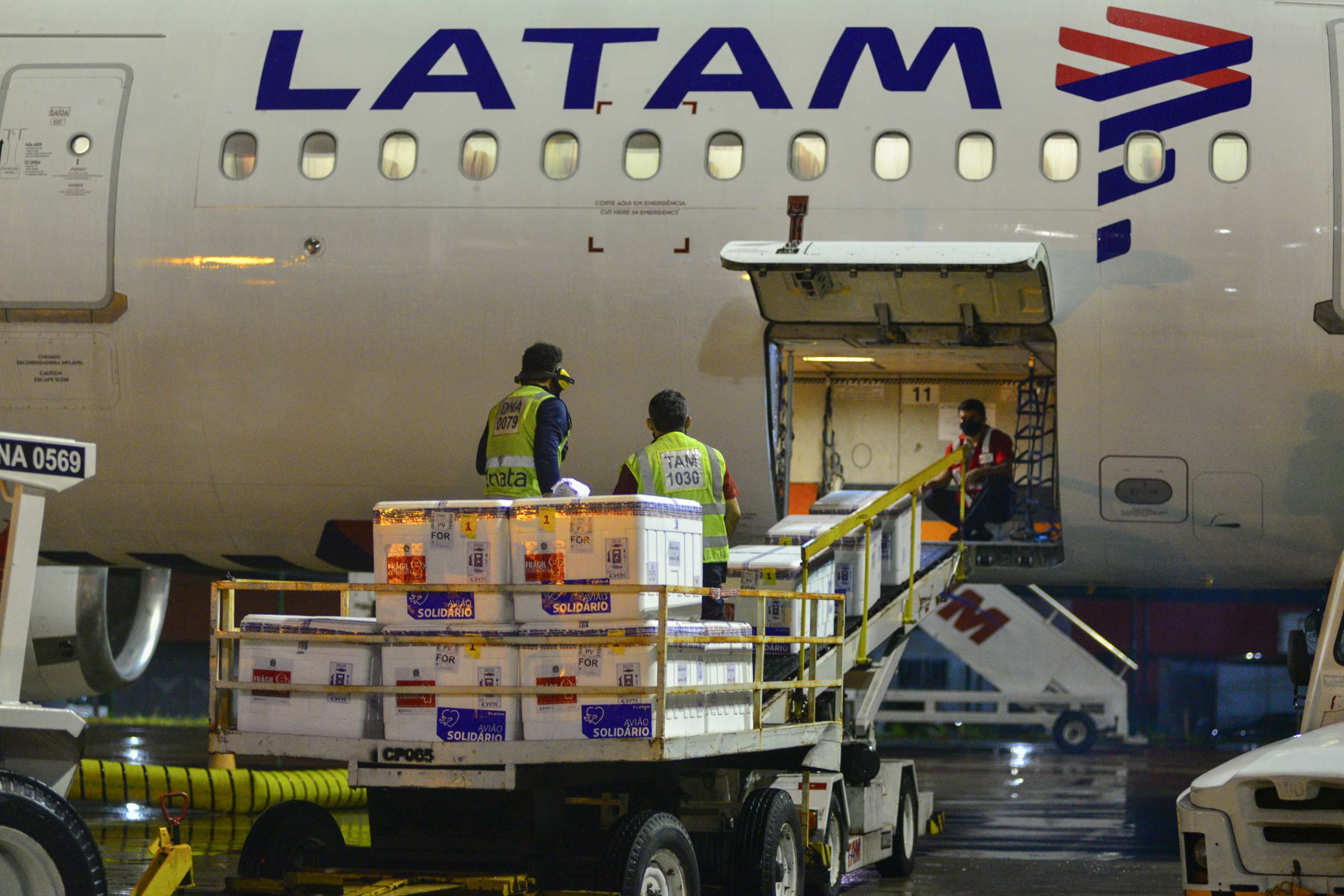 Ceará recebe 23° lote de vacinas contra a Covid-19 com mais de 173 mil doses