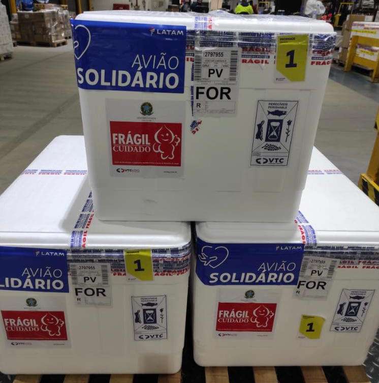 Ceará recebe mais de 25 mil doses de CoronaVac neste sábado (15)