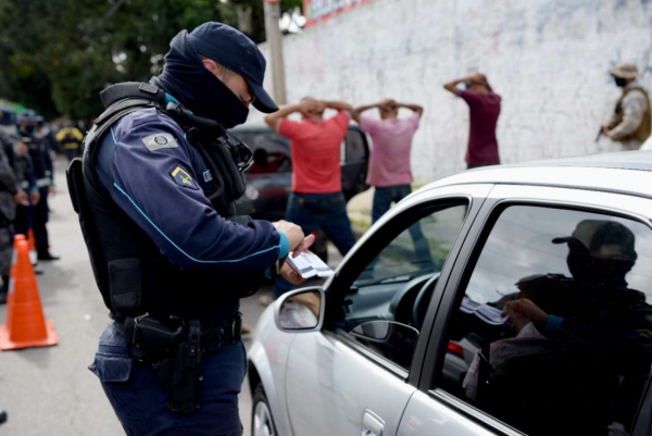 Ceará registra redução nos números de furtos e roubos de veículos em 2021