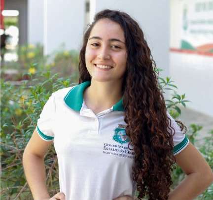 Aluna de escola pública de Várzea Alegre persegue sonho e cursará Engenharia de Energias na UFPB