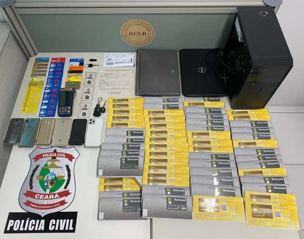 Dupla investigada por fraudes bancárias é presa em Itapipoca em desdobramento de ações da Polícia Civil do Ceará