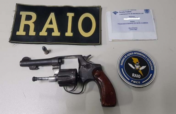 Polícia Militar apreende arma de fogo e captura suspeito na zona rural de Caridade