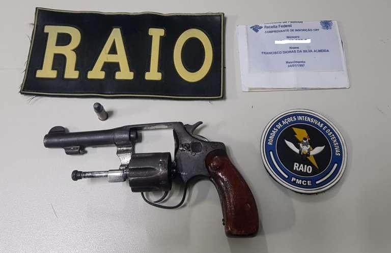Polícia Militar apreende arma de fogo e captura suspeito na zona rural de Caridade