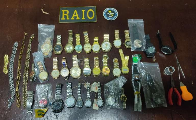 CPRaio da PMCE captura suspeito por furto e recupera pertences de vítima em Camocim