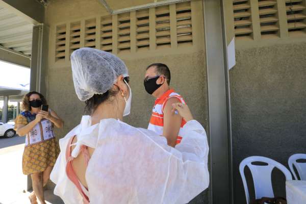 Anvisa libera importação excepcional e uso controlado da vacina Sputnik V no Ceará