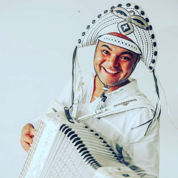 Cineteatro São Luiz recebe Chambinho do Acordeon no “Papo Sonoro”