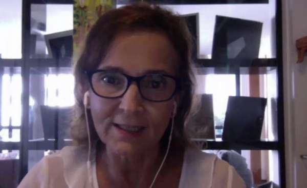 Izolda Cela conversa sobre o PAIC com membros da Associação Bem Comum