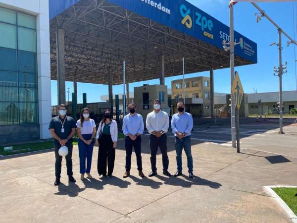 Comitiva do Rio de Janeiro visita instalações do Complexo do Pecém