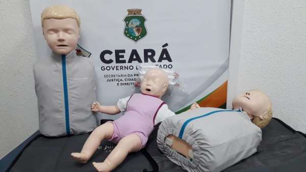 SPS doa bonecos articulados para cursos de primeiros socorros do SAMU Fortaleza