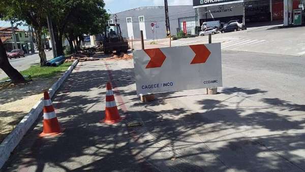 Cagece substitui rede de abastecimento na Cidade dos Funcionários, em Fortaleza