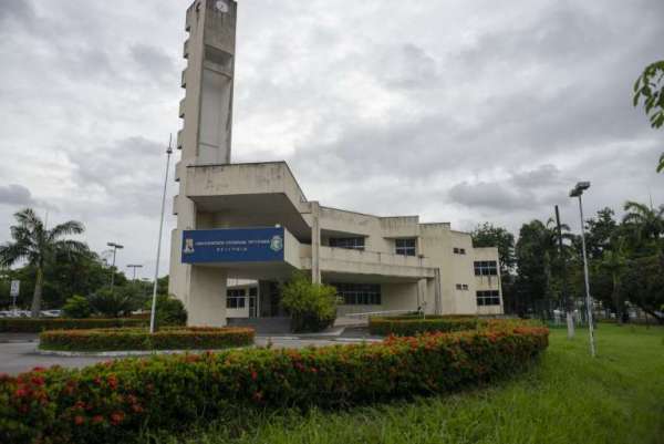 Uece e Secitece assinam termo de cooperação técnica para apoio a startups cearenses