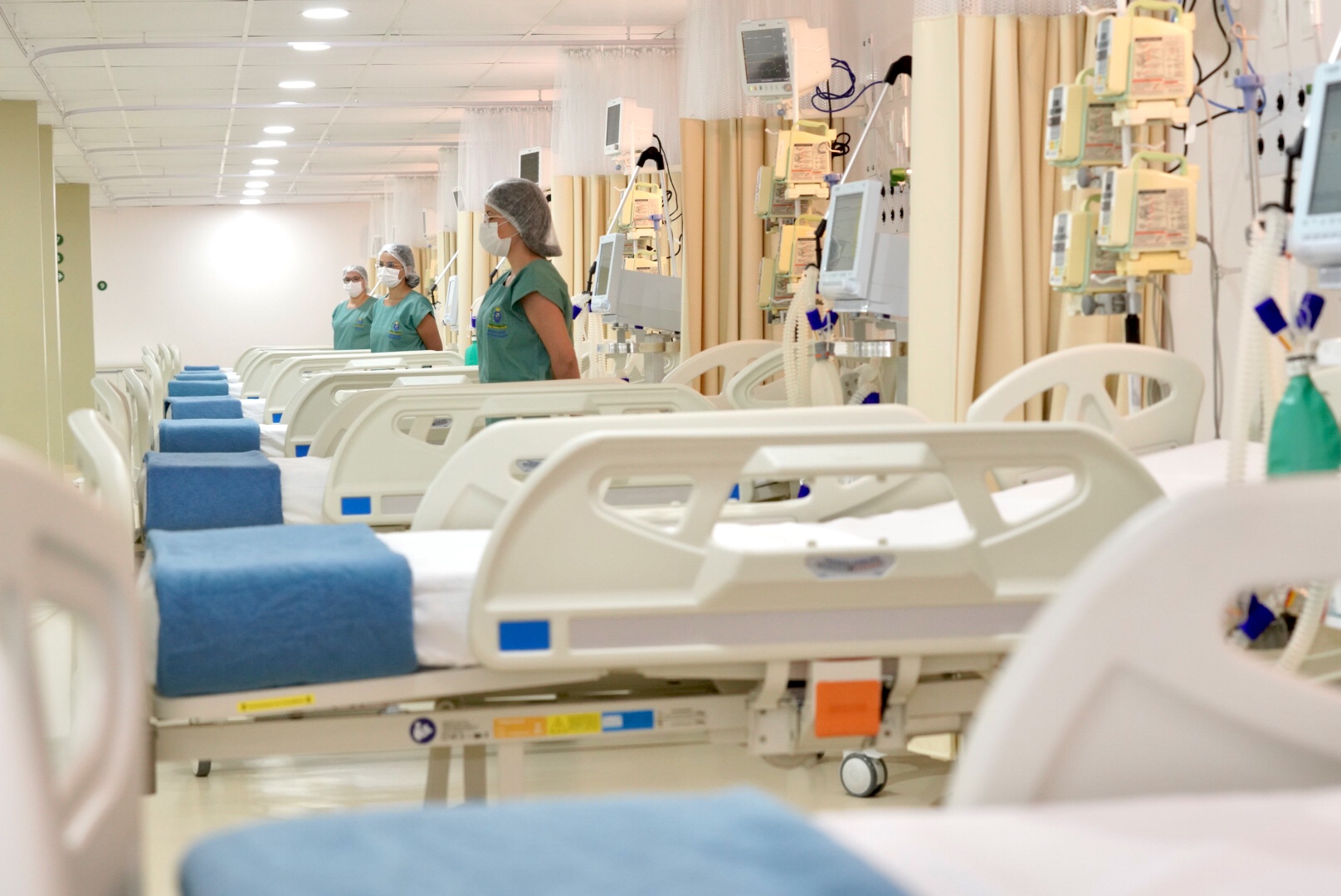 Governo do Ceará entrega reforma e ampliação de setor de UTI na Santa Casa de Misericórdia de Fortaleza