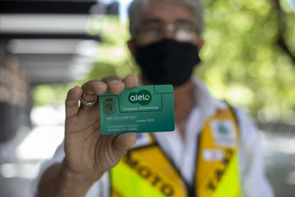 Auxílio Cesta Básica: beneficiários do quarto lote de Fortaleza receberão cartão na próxima terça-feira (27)