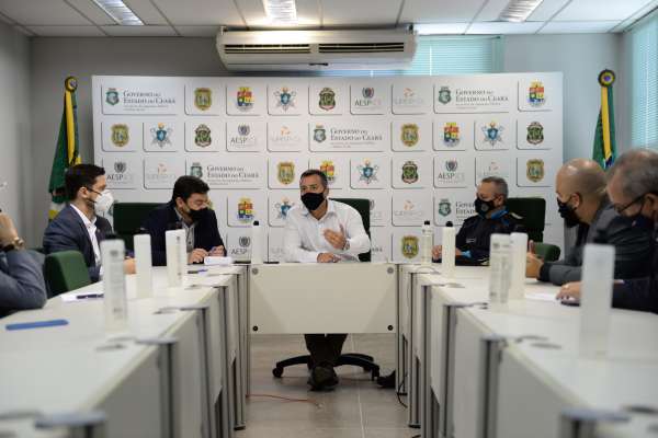 Gestores da SSPDS se reúnem com membros de sindicato de empresas de transportes para discutir ações