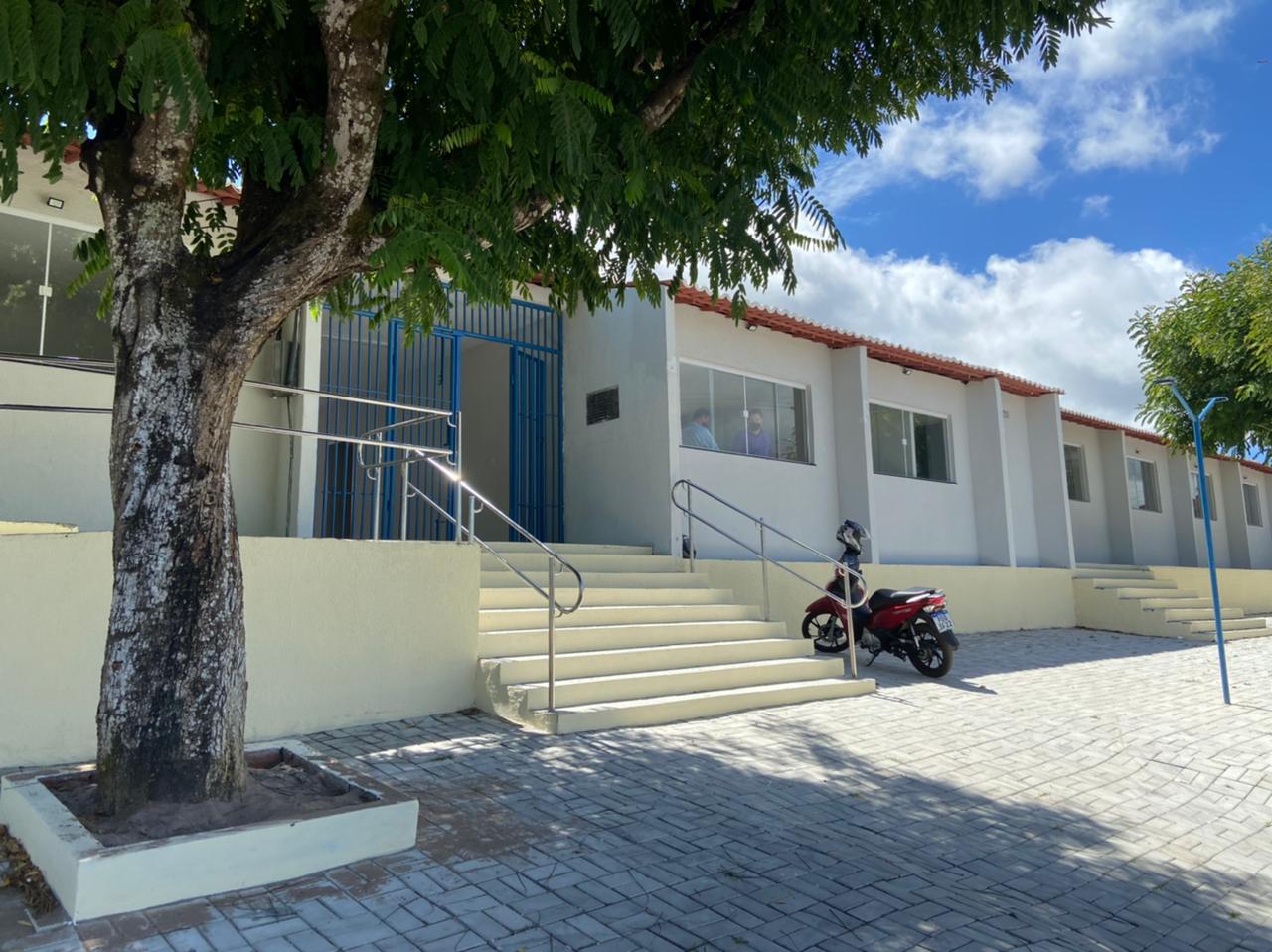 Secitece vistoria prédio onde funcionará campus da UVA na Serra da Ibiapaba