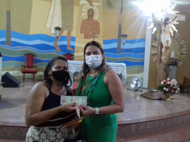 Mulheres de Pacujá buscam alternativa de renda no trançado da palha