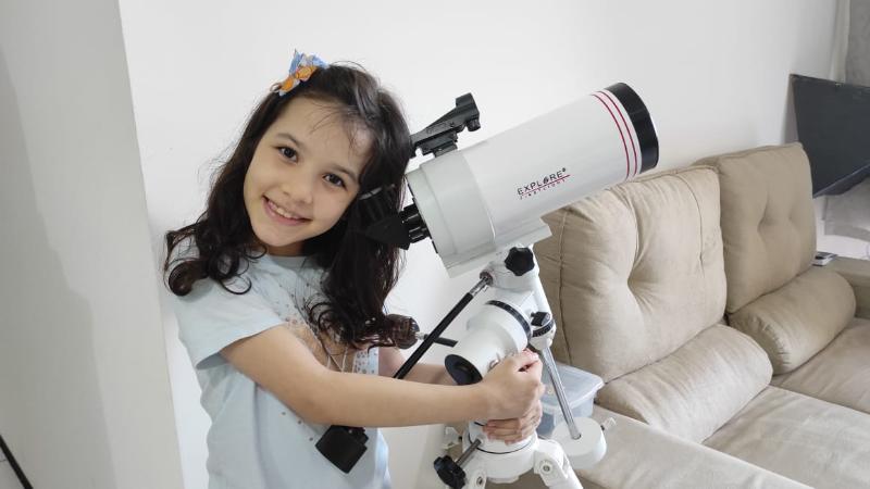 Astrônoma amadora e YouTuber, Nicolinha faz participação especial na apresentação de novos episódios do Planetário, nesta quarta (21) e quinta-feira (22)