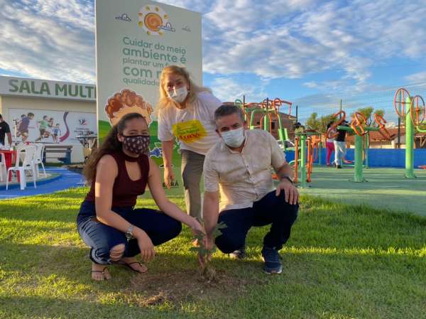 Com inaugurações em Aurora, Farias Brito e Jucás, Ceará chega a 137 brinquedopraças entregues