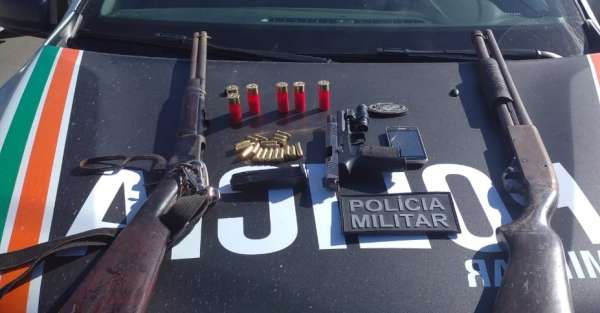 PMCE prende homem suspeito de integrar grupo criminoso e captura três armas de fogo e munições em Caucaia