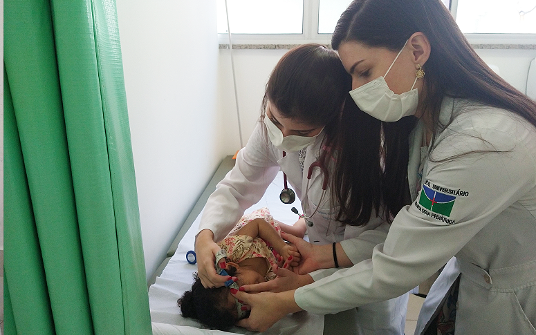 Referência no atendimento de crianças e adolescentes no Ceará, Hias já formou cerca de 600 pediatras