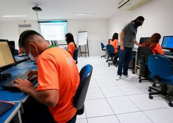 Ceará Educa Mais: projeto do Governo para elevar aprendizagem de estudantes da rede pública é aprovado na Assembleia