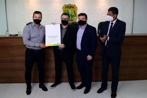 Polícia Civil e Ceará Sporting Club encerram campanha “Um amor que une” na busca por pessoas desaparecidas