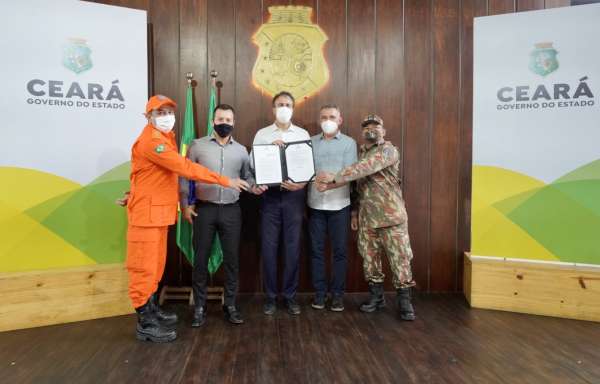 Nova lei permite a contratação de brigadistas para combater incêndios florestais