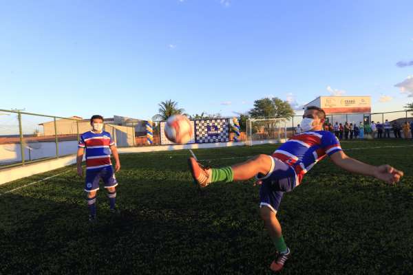Governo do Ceará inaugura mais três areninhas no Interior, em Antonina do Norte, Assaré e Tejuçuoca