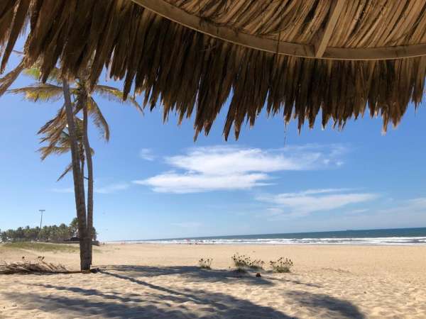 Vinte e duas praias da orla fortalezense estão adequadas conforme novo boletim de balneabilidade da Semace