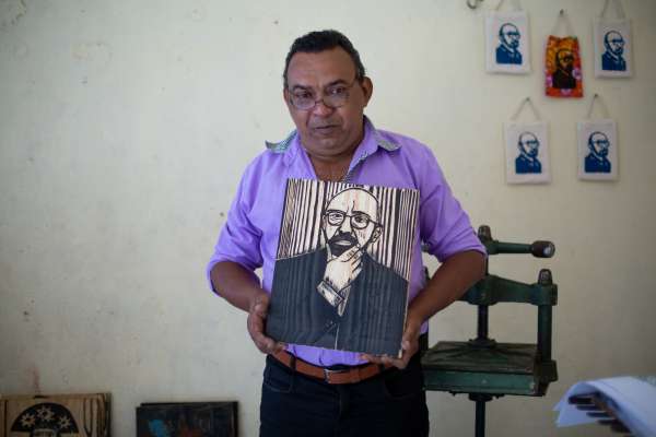 Cineteatro São Luiz celebra mês da Cultura Popular com homenagem a Gilmar de Carvalho