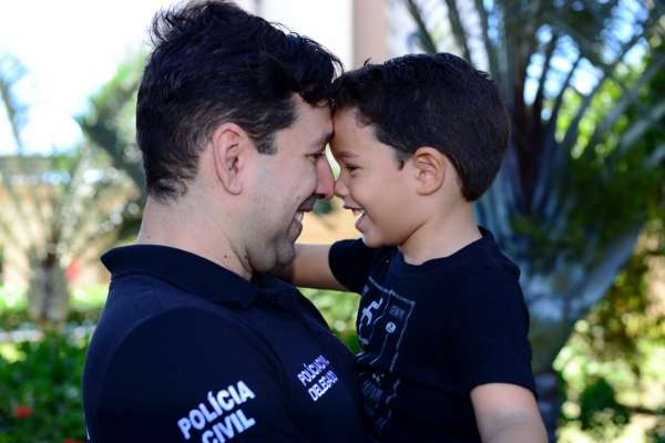 Três homens em dois desafios em comum: serem pais e policiais civis