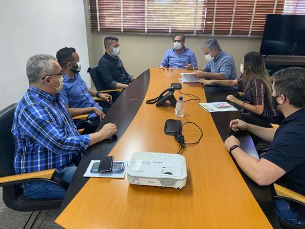 Primeiro contrato do Programa Águas do Sertão beneficiará 200 famílias em Jaguaribara