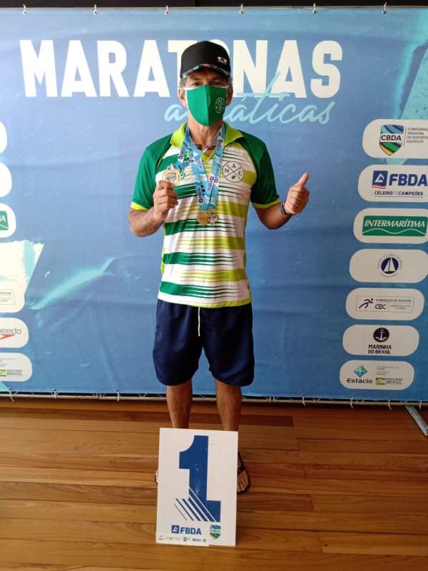 Atletas de natação são contemplados com passagens áreas e trazem bons resultados para o Estado