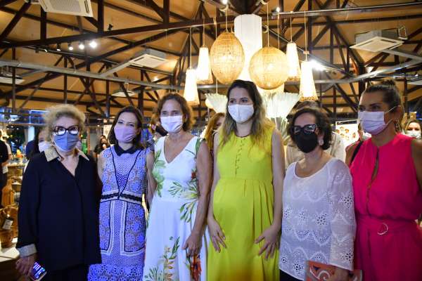 Valorização do artesanato: Loja CeArt na Praça Luiza Távora, em Fortaleza, é reinaugurada